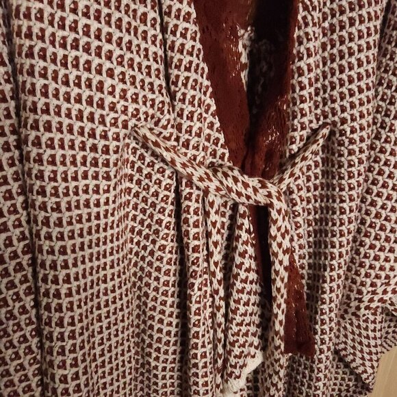 RYU Plus New Maroon Cream Poncho Sweater 1X - Picture 4 of 7